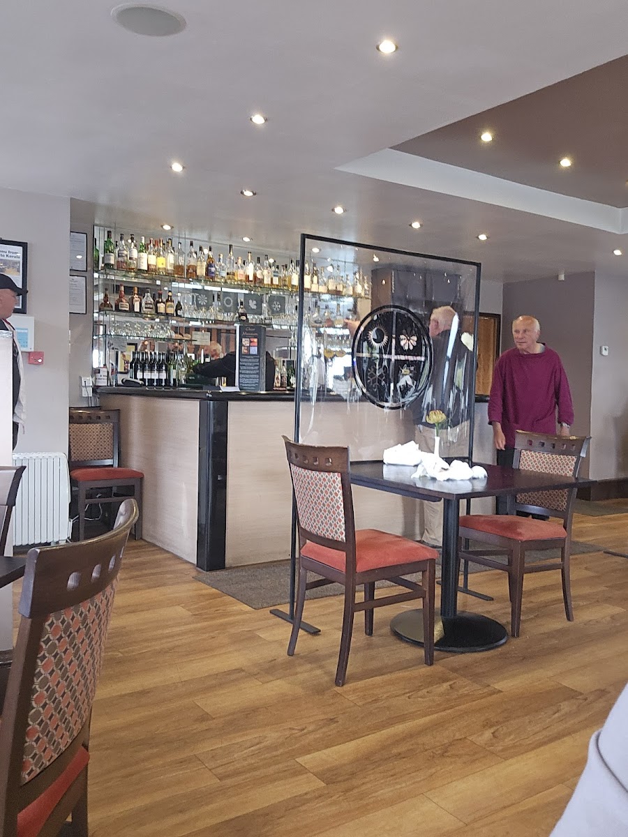 Char Mausum Indian Restaurant